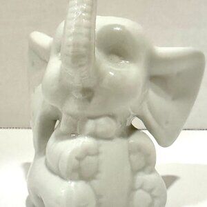 Vintage White Elephant Porcelain Ceramic Figurine 3.25 inches Cute Bow tie